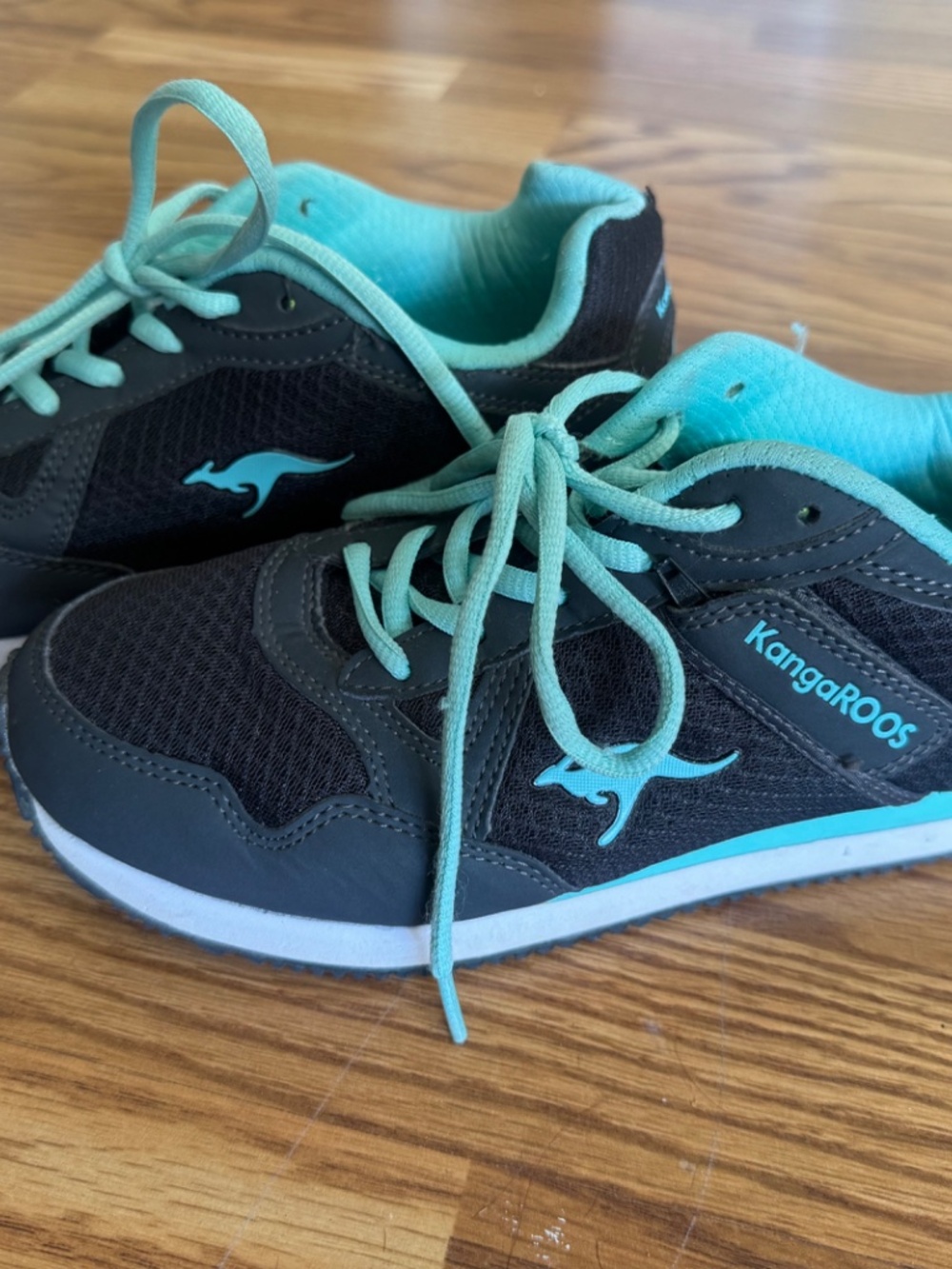 KangaRoos size 7 - Picture 2 of 7